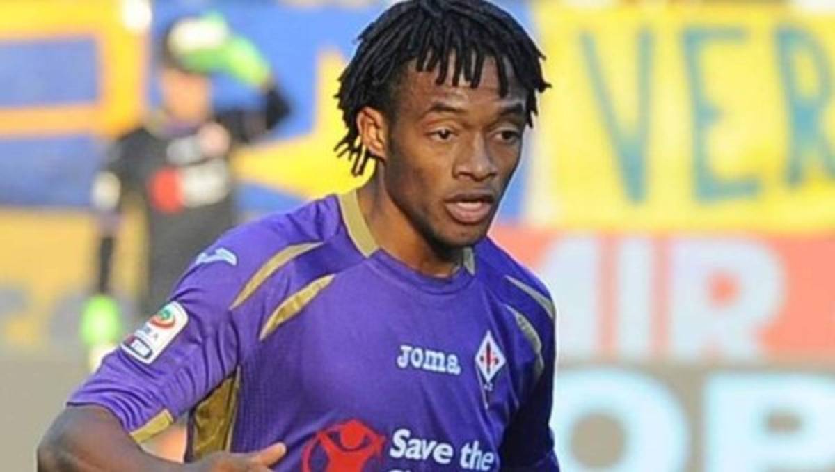 Estos son los 10 futbolistas que triunfaron pese a sus tragedias