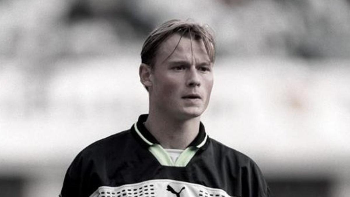 ¡Así quedó el auto! La sensible muerte de futbolista que chocó contra un tren: jugó en Juventus y Buffon le deja duro mensaje