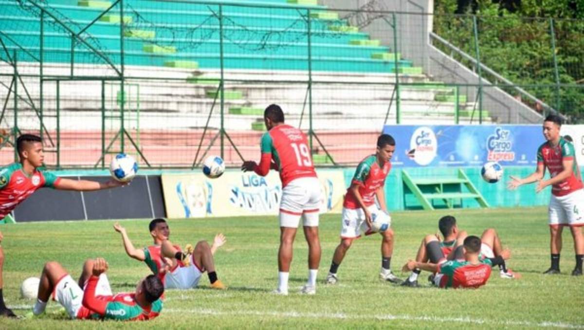 EL MERCADO: Dos fichajes más en Marathón, definido el futuro de Costly y hondureño a El Salvador