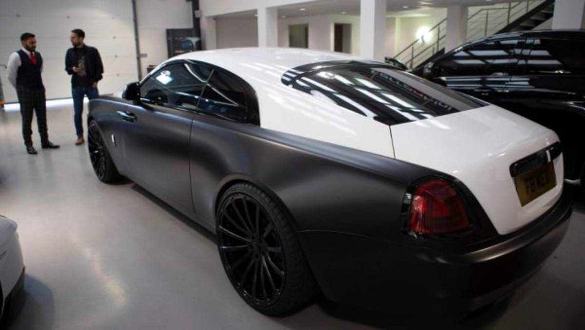 ¡De lujo! Los Lamborghinis que vende un solo hombre a los cracks de la Premier League