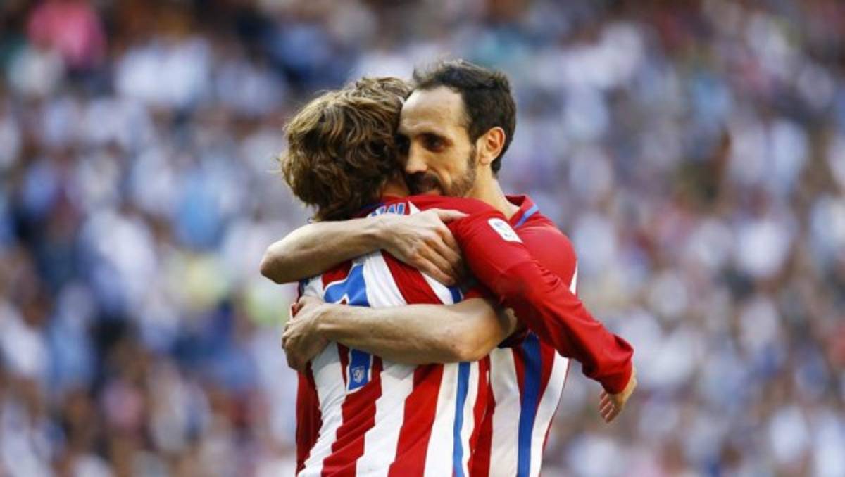 Incluyó a un mexicano: El impresionante 11 con el que ha jugado Antoine Griezmann