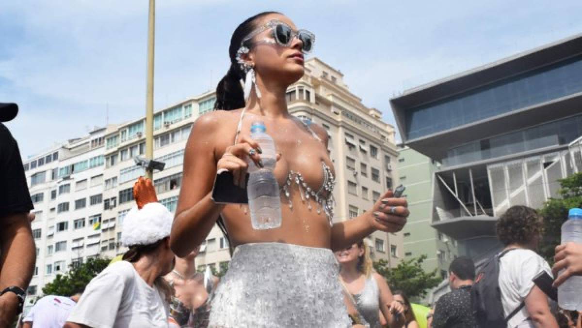 El sensual y atrevido vestido de Bruna Marquezine en el carnaval Brasil