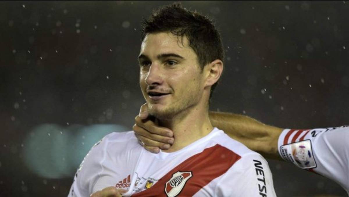 Futbolistas que son fanáticos de un equipo y han jugado para el conjunto rival