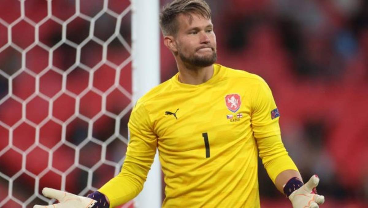 Con Messi: Los mejores futbolistas del mundo que siguen libres en el mercado de fichajes