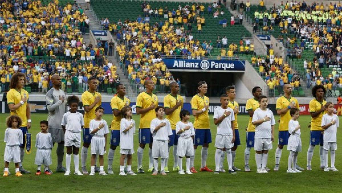 Brasil venció 2-0 a México en amistoso hacia la Copa América