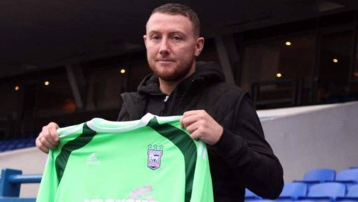 FOTOS: ¡Las presentaciones de futbolistas más tristes en la historia!