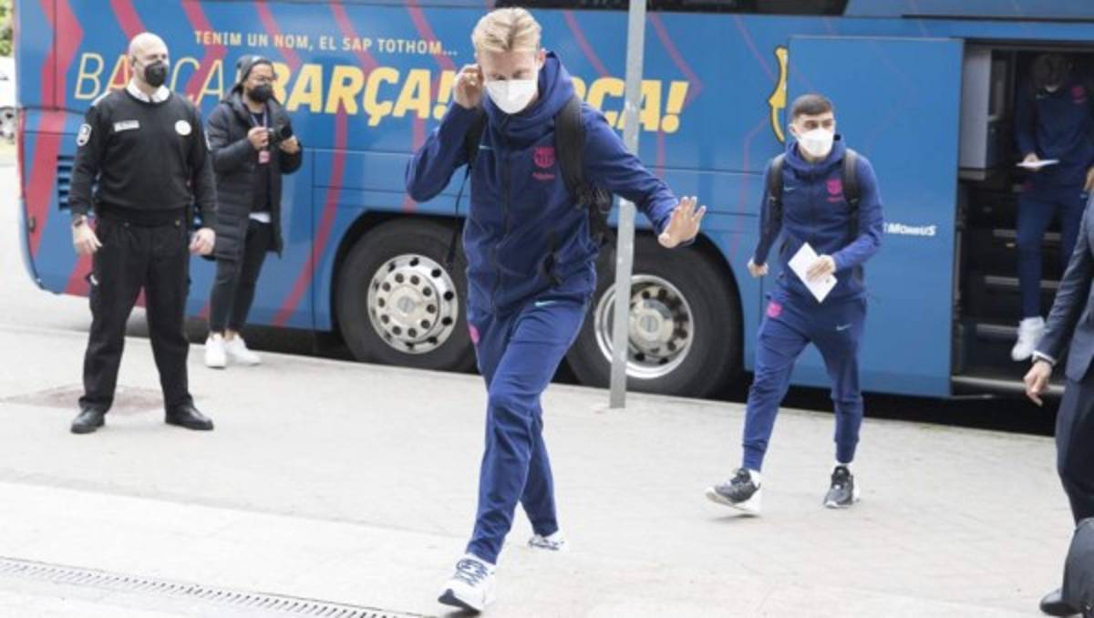 Messi con fiel acompañante y los dos regresos: Así fue la llegada de Barcelona a Madrid para el Clásico español