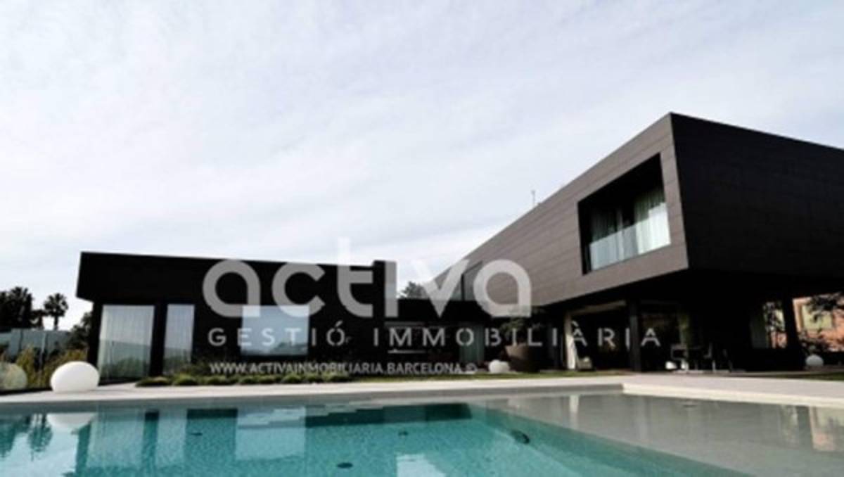 ¡Como un rey! Así es la lujosa casa del brasileño Malcom en Barcelona