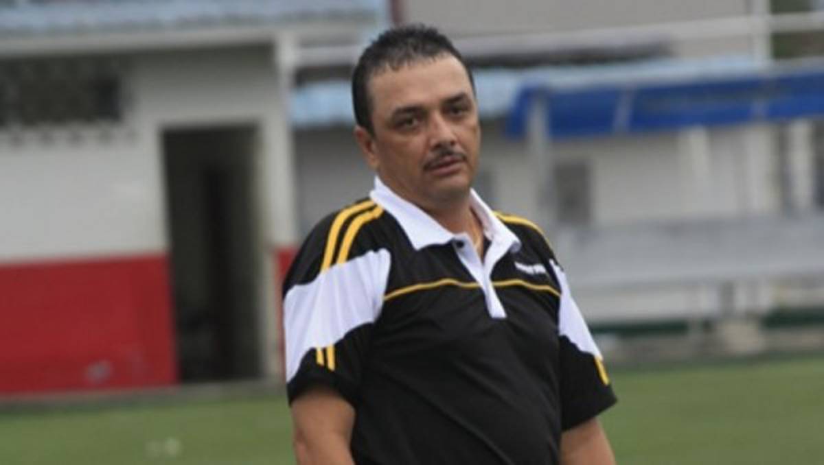 En Panamá, el técnico Richard Parra se iría del club Río Abajo