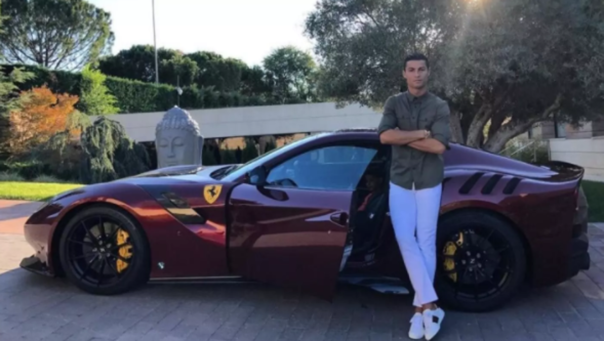Cristiano Ronaldo está de aniversario: así es su impactante colección de autos y el monstruoso patrimonio