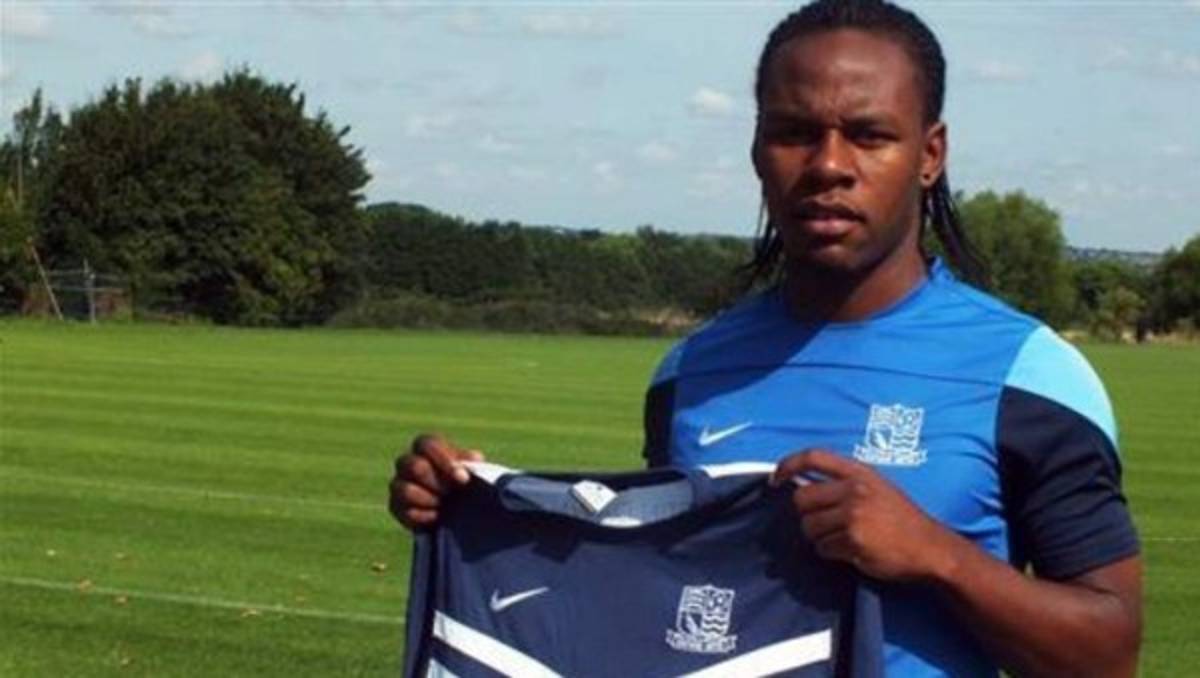 FOTOS: ¡Las presentaciones de futbolistas más tristes en la historia!