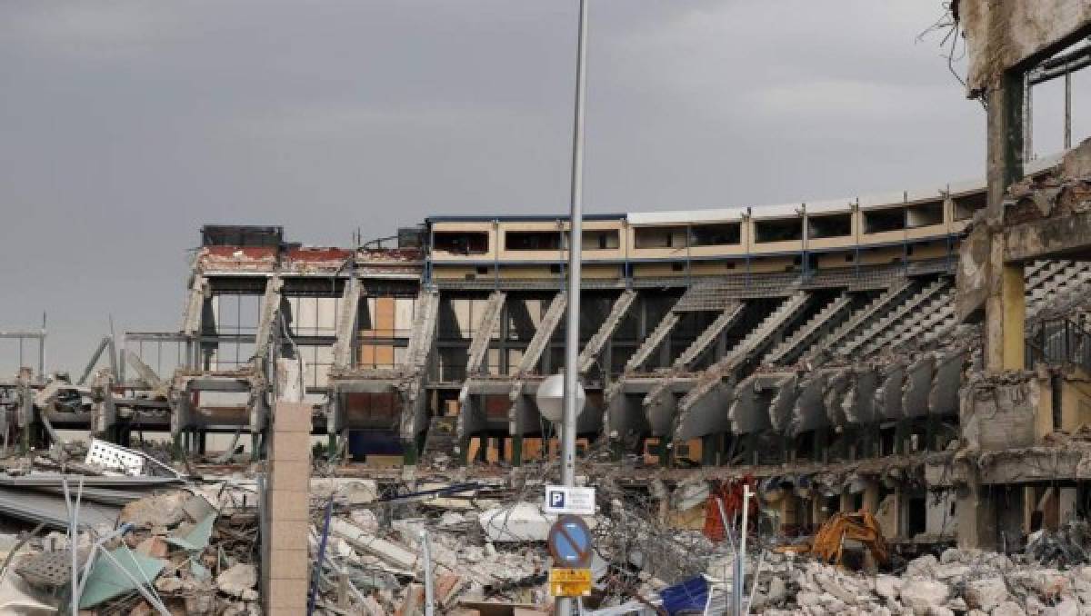 Nuevas y dolorosas fotos: Así avanza la demolición del estadio Vicente Calderón