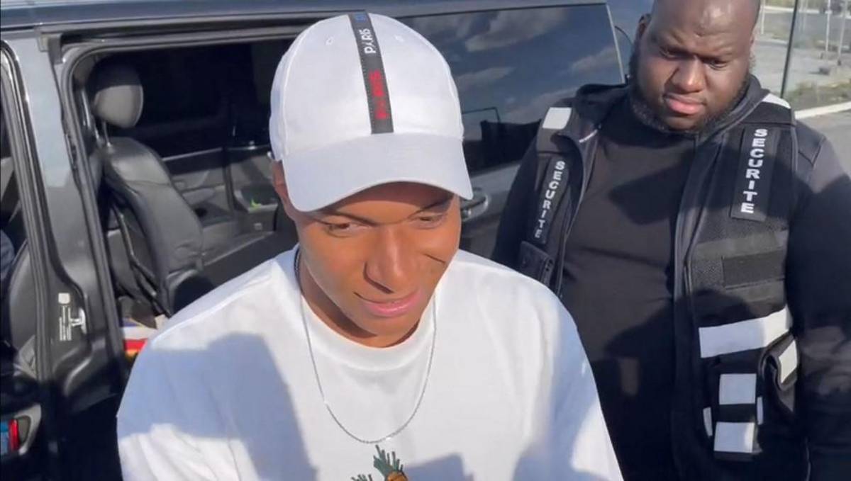 Mbappé está a la venta y desafía al PSG: los otros descartados que entrenan con Kylian y que se irán del club