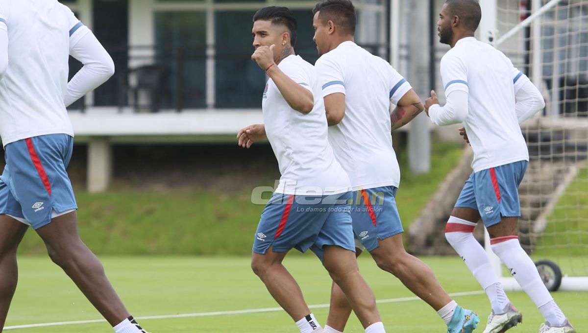 Troglio confirma el único fichaje que haría Olimpia y habla de su contrato: “Tenemos un gran plantel para afrontar lo que se viene”