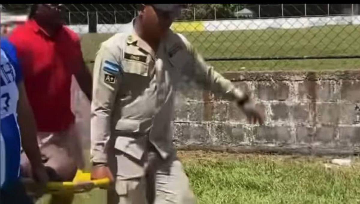 Tragedia en La Ceiba: fallece futbolista hondureño en pleno partido y el fuerte relato de sus amigos: Abrí los ojos, hermano