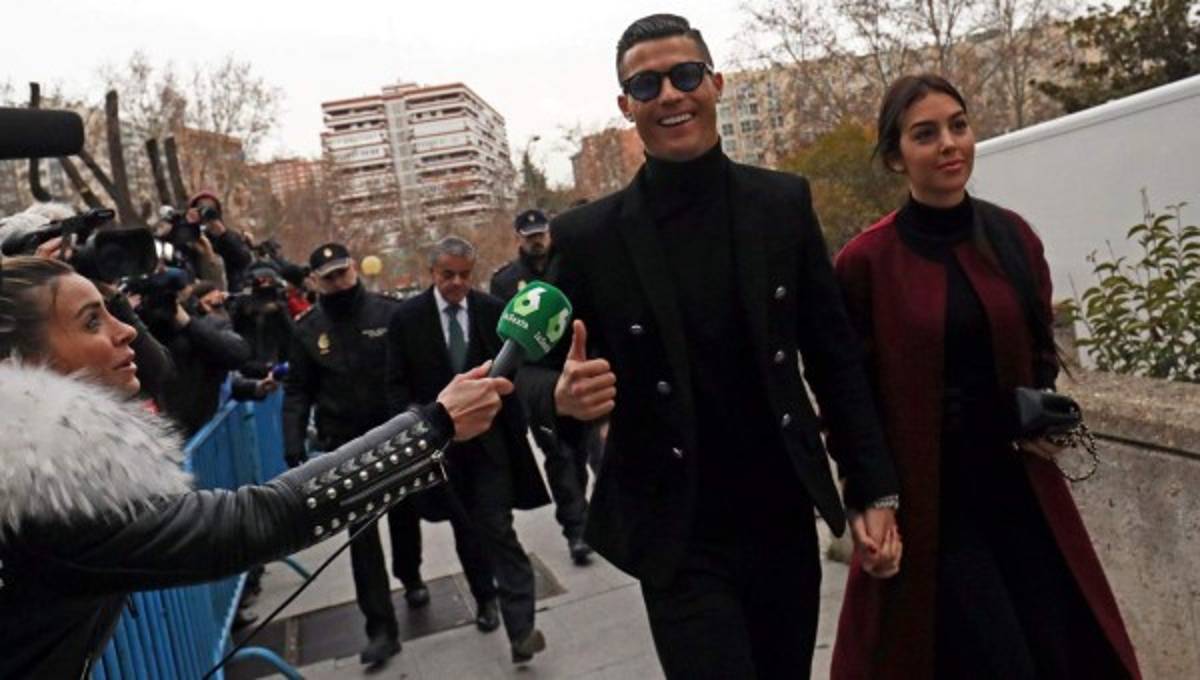 FICHAJES: ¿Real Madrid? Cristiano contesta; Alberth Elis iría a Inglaterra