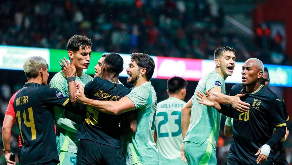 Con tremenda bronca terminó el México vs Honduras y miembro del cuerpo técnico de la Bicolor sufrió agresión