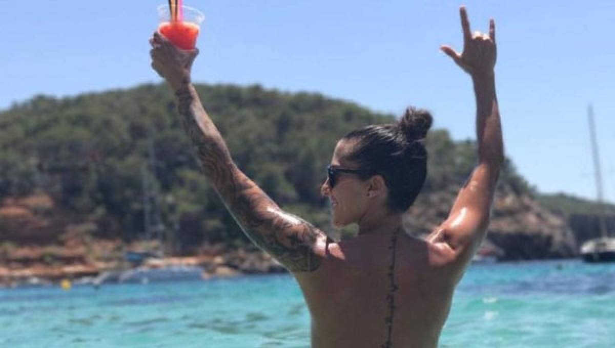 Las ardientes vacaciones del FC Barcelona femenino en la playa