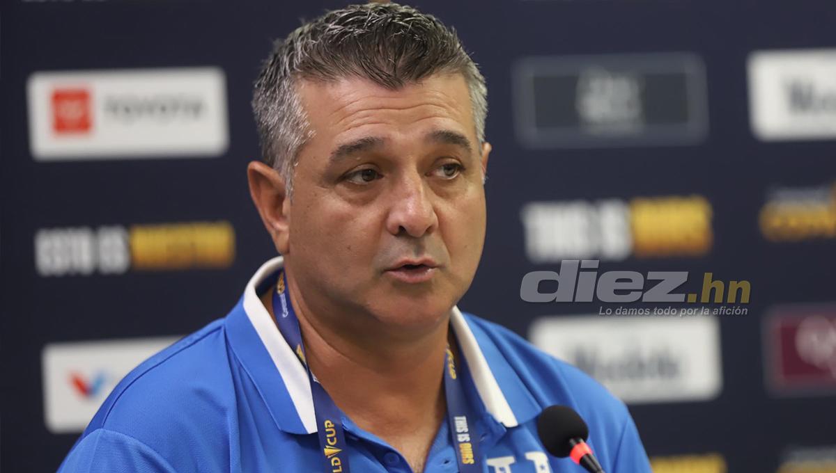 Diego Vázquez aseguró que los 24 jugadores de la Selección está disponibles para la primera prueba en Copa Oro. (Foto Mauricio Ayala)