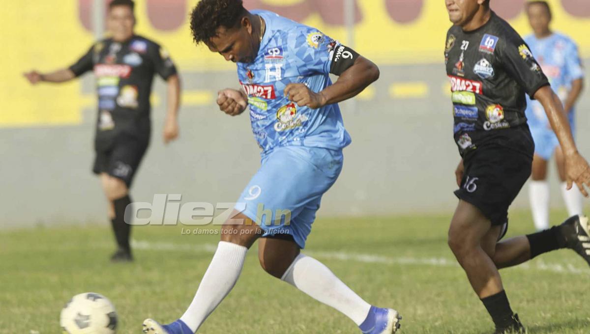 Así fue el homenaje a Carlos Pavón: marcó dos goles, Dani Turcios con su bella novia y las risas con Rambo y Tyson