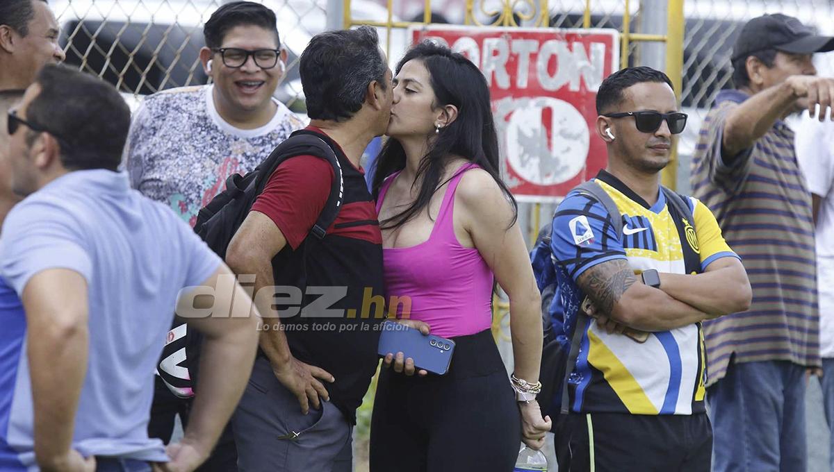 Así fue el homenaje a Carlos Pavón: marcó dos goles, Dani Turcios con su bella novia y las risas con Rambo y Tyson