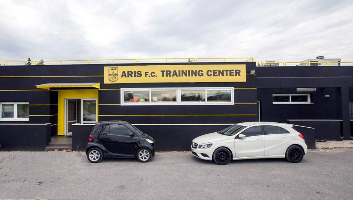 ¡Estadio, comidas y un hermoso puerto del Mar Egeo! Así es la nueva casa del hondureño Luis Palma en Grecia