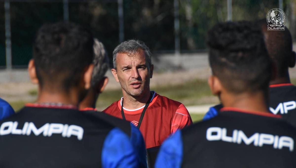 ¿Fracasó o tuvo éxito? Qué fue de Pablo Lavallén, el DT argentino que reemplazó a Troglio y ‘evitó’ el penta de Olimpia