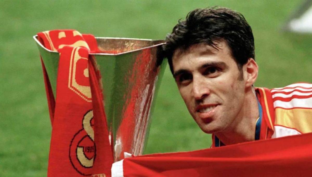 Goleador histórico sufre dura realidad: exiliado de su país por insólita razón y sorprende como inmigrante en EUA