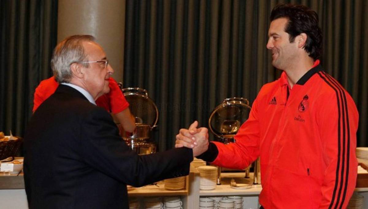 No viste en TV: El espectacular camerino del Ajax y la visita de Florentino Pérez