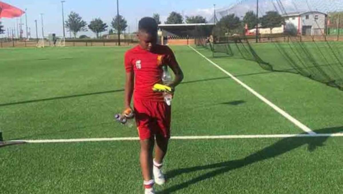 Así ha sido el crecimiento futbolístico de Keyrol Figueroa con el poderoso Liverpool de Inglaterra