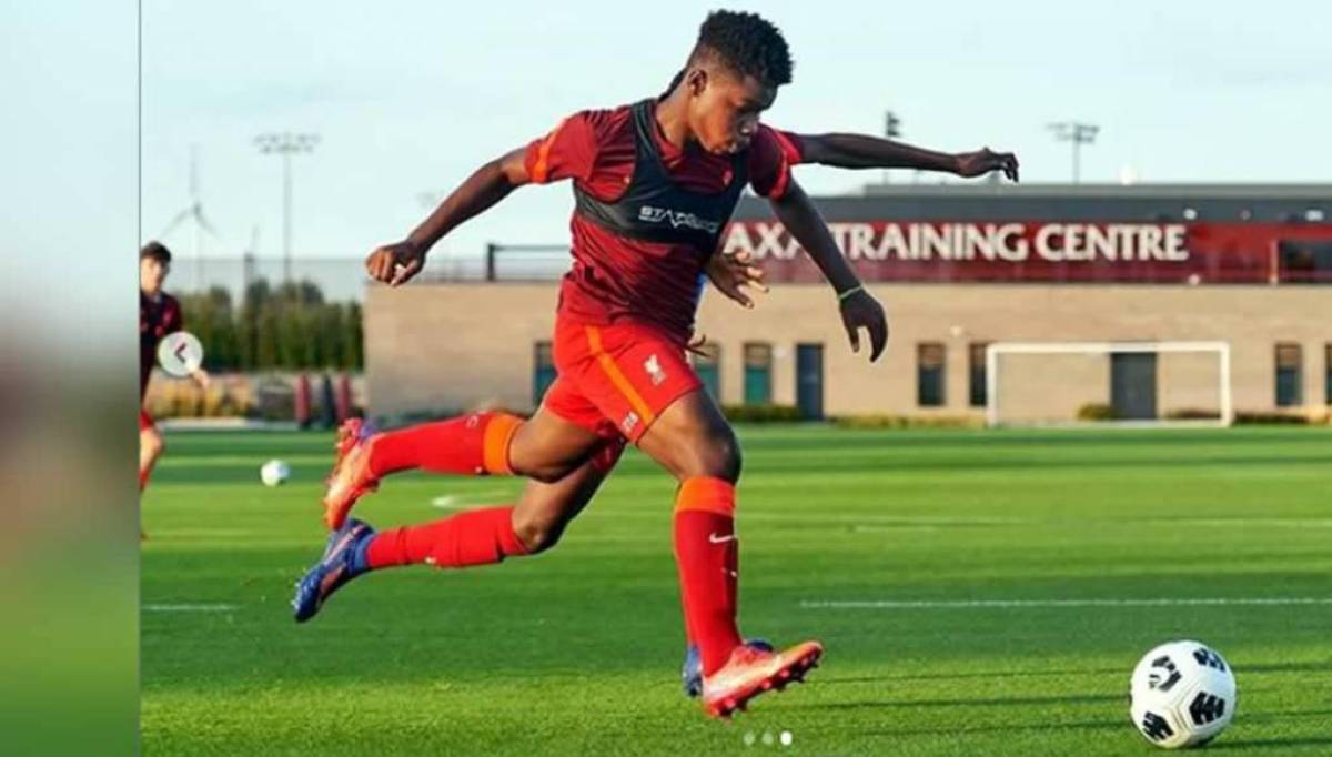 Así ha sido el crecimiento futbolístico de Keyrol Figueroa con el poderoso Liverpool de Inglaterra