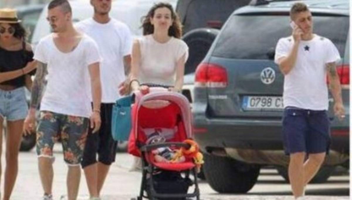 Los grandes futbolistas por el mundo que fueron captados fumando