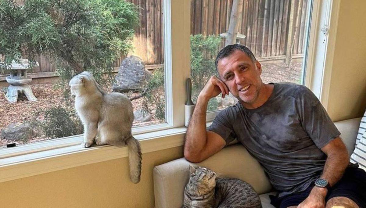 Goleador histórico sufre dura realidad: exiliado de su país por insólita razón y sorprende como inmigrante en EUA