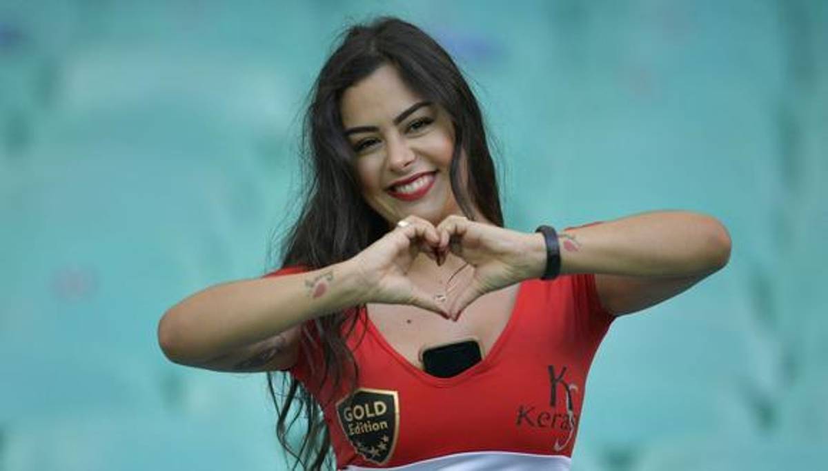 Larissa Riquelme aclaró la polémica foto con un famoso exdelantero: “Para la gente que está desubicada...”