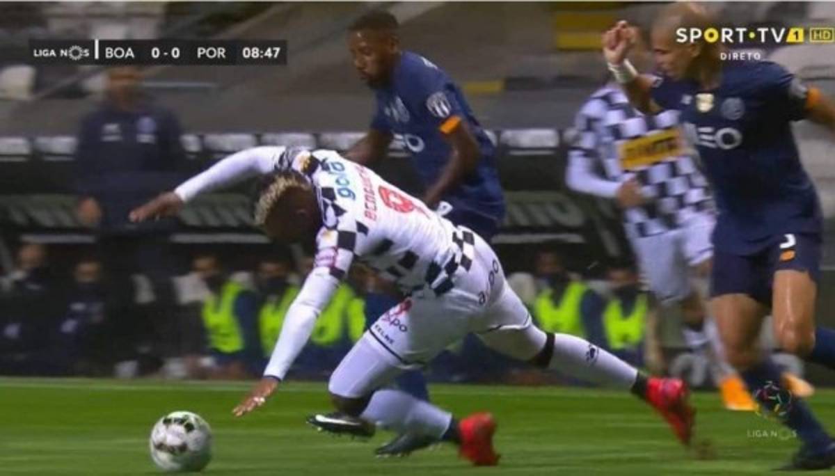 Boavista-Porto: Jorge Benguché tuvo un duelo férreo con Pepe y Alberth Elis debutó