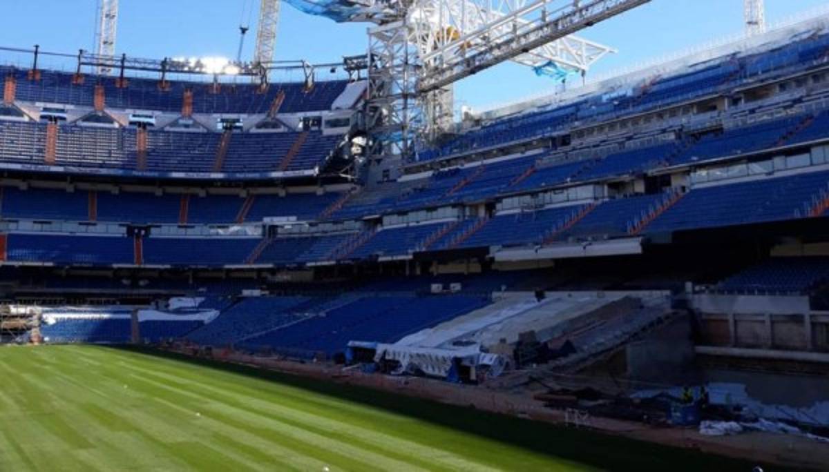 Reinstalan el césped: Así marcha la remodelación del Santiago Bernabéu, estadio del Real Madrid