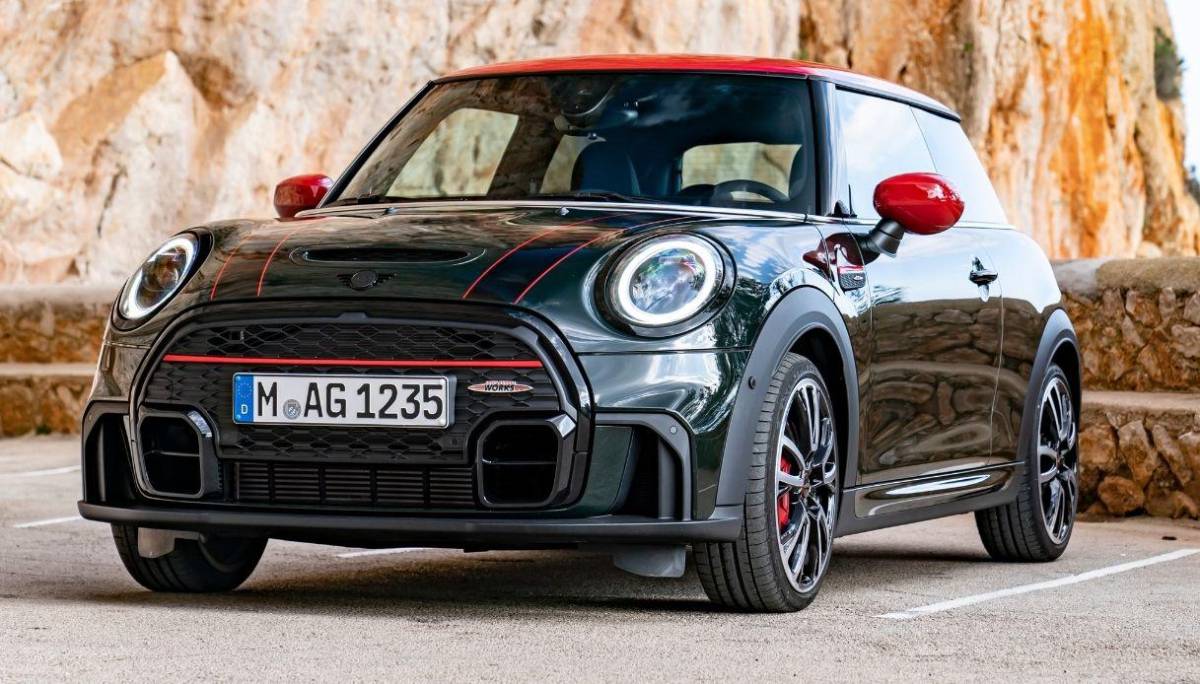 El ‘‘modesto’’ regalo que Messi le dio a su esposa en París: ¿cuánto cuesta el auto eléctrico que maneja Antonela Roccuzzo?