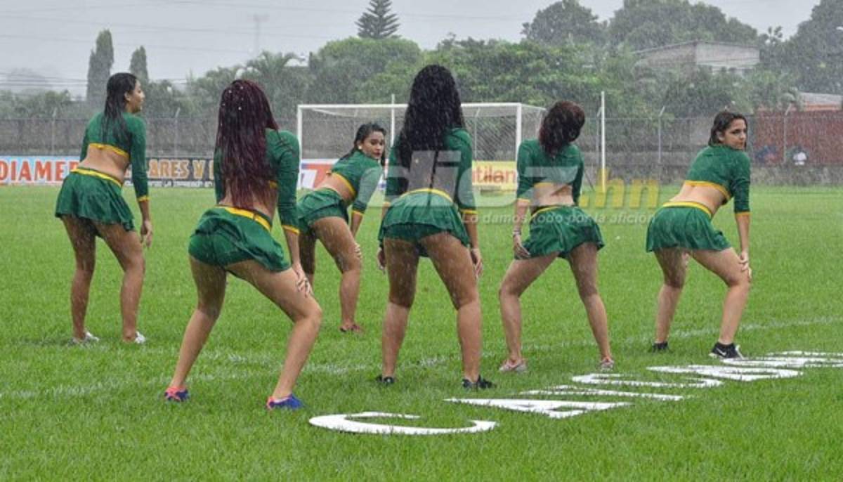 ¡Cuidado con el lente de DIEZ! Así captó a modelos que adornan el Apertura