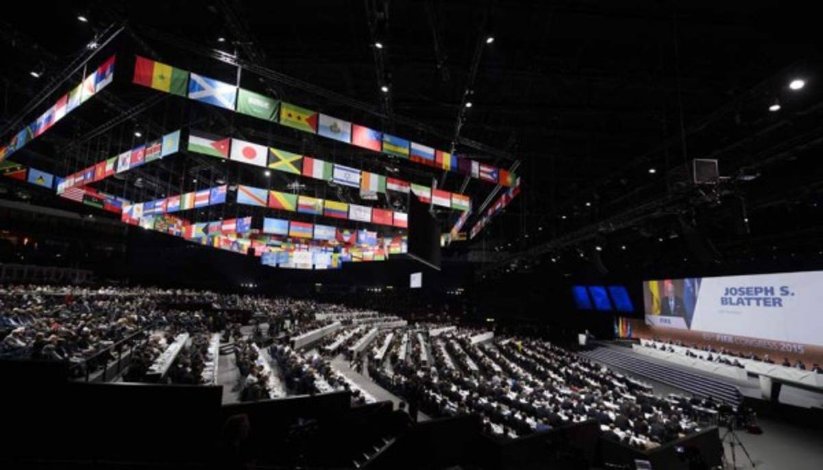 Joseph Blatter reelegido como presidente de la FIFA