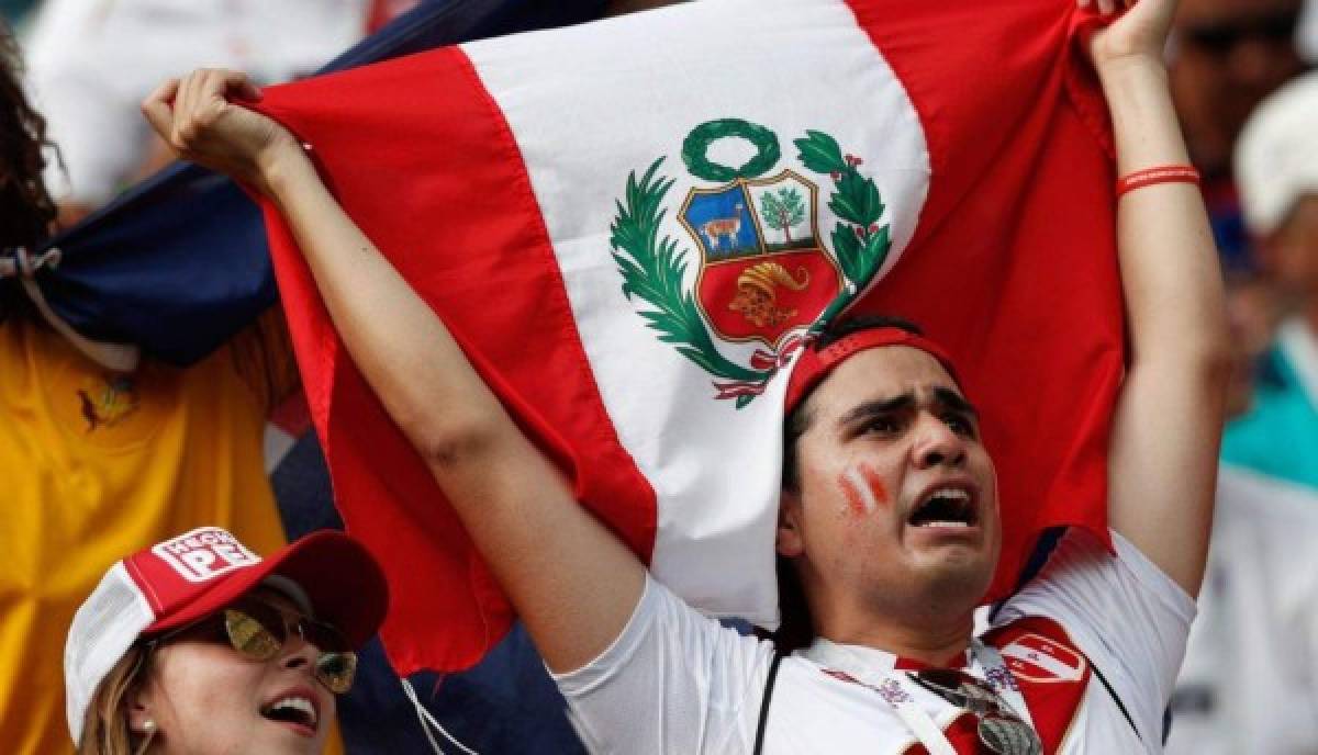 LO QUE NO SE VIO EN TV: Jugador peruano destrozado por penal fallado y el llanto de los aficionados