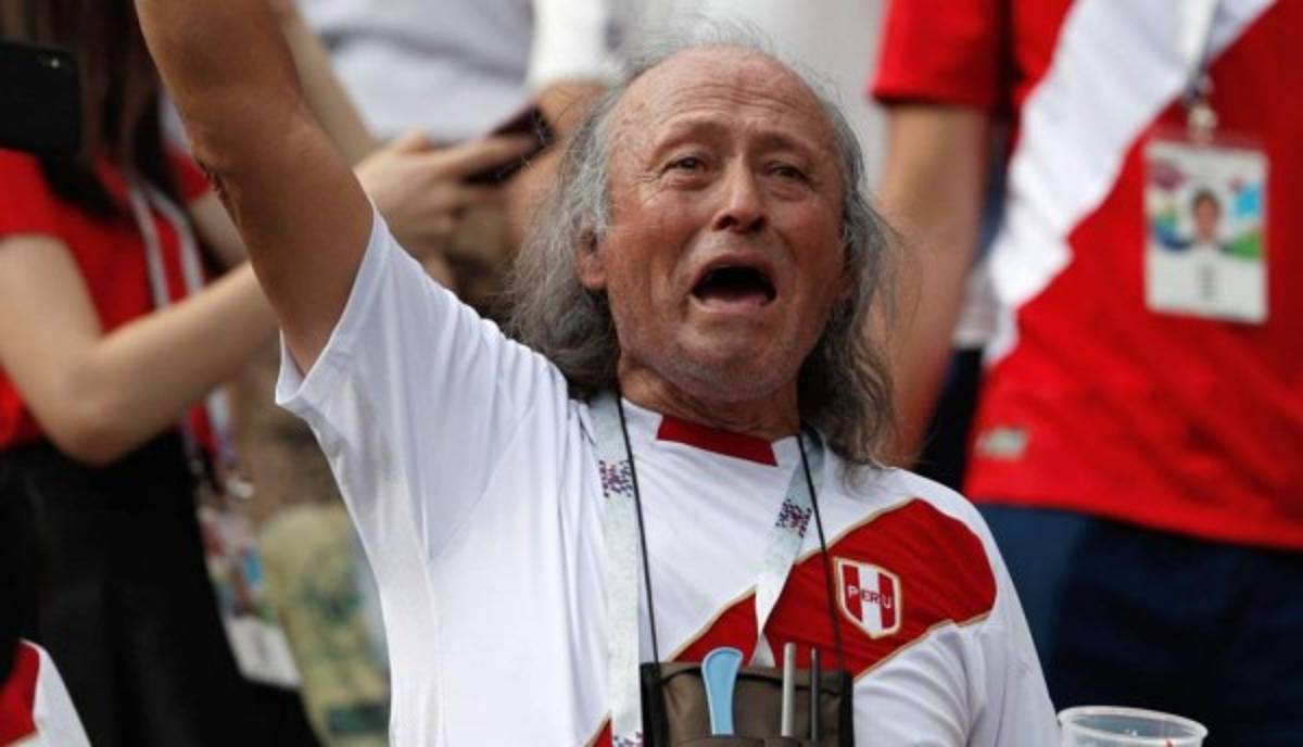 LO QUE NO SE VIO EN TV: Jugador peruano destrozado por penal fallado y el llanto de los aficionados