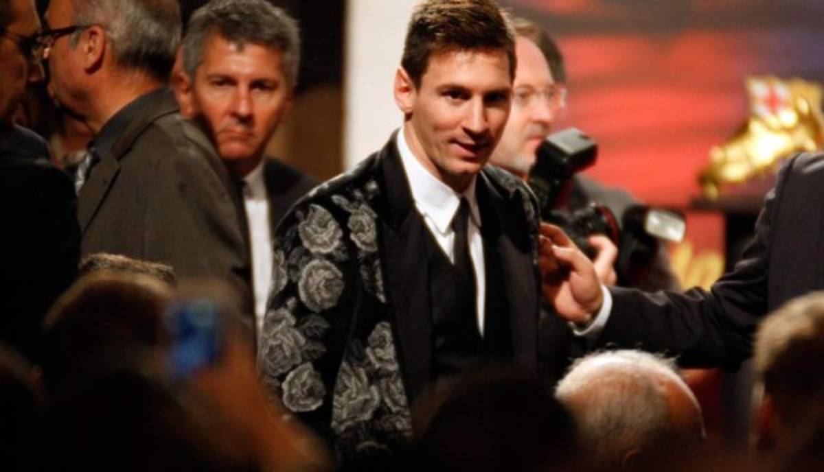 Los trajes más 'espantosos' que ha usado Messi; el de su boda ya está listo