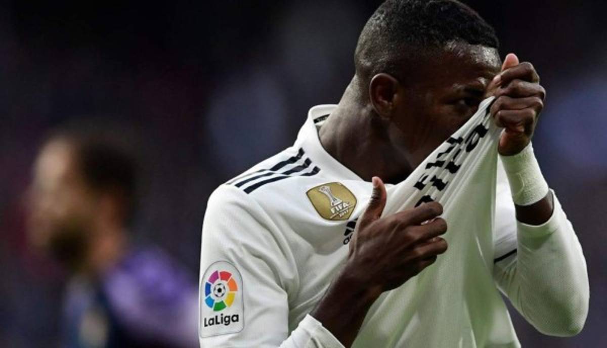 Vinicius se ganó el cariño del Bernabéu celebrando un gol que no fue suyo
