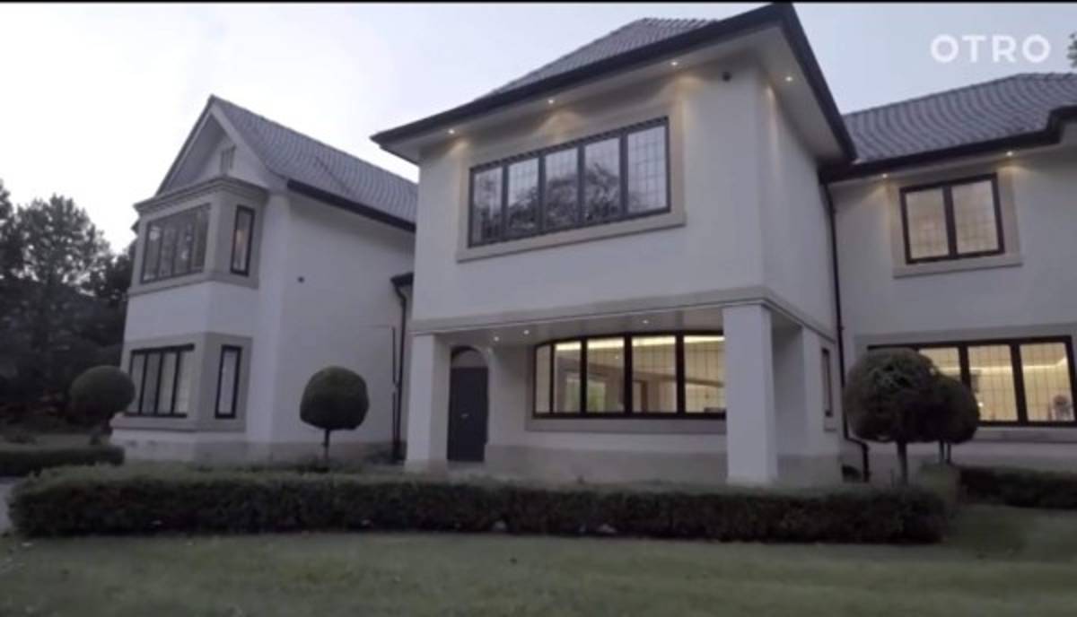 Con cancha de fútbol en el interior: La increíble mansión de Mendy, el crack del Manchester City