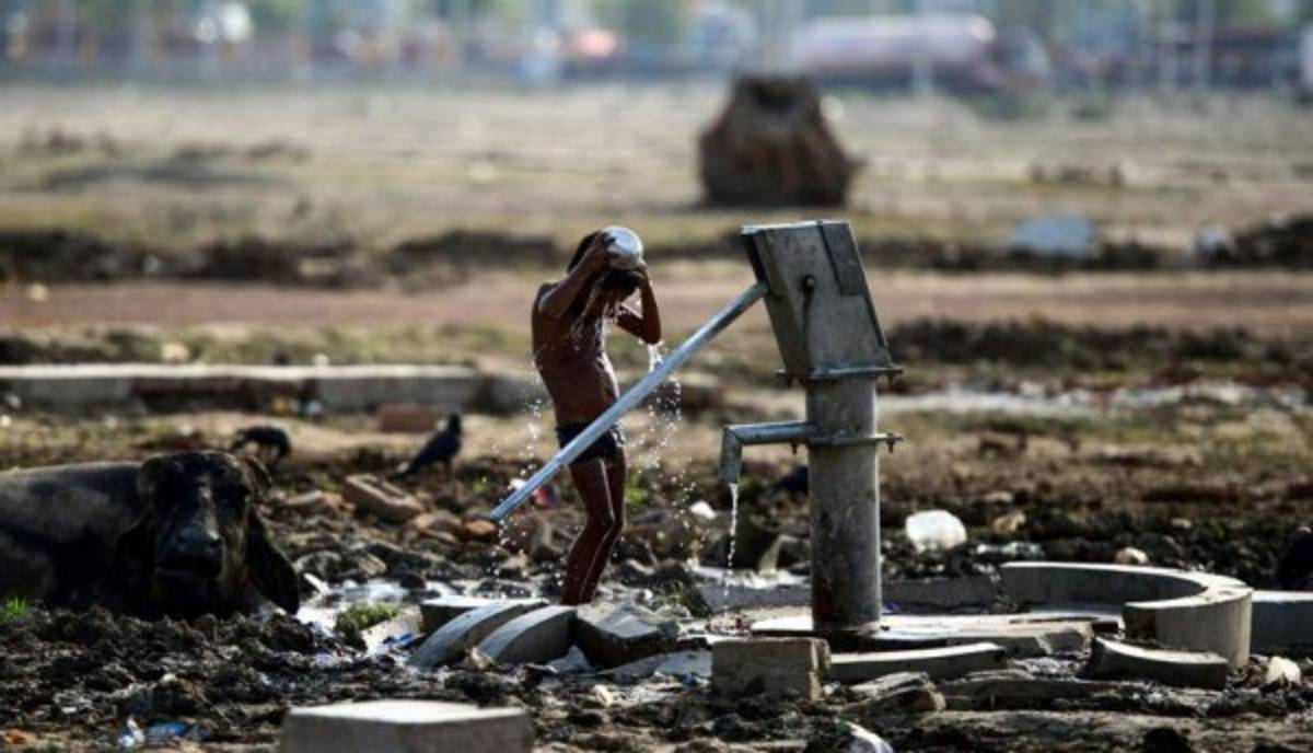 Impactante: Las imágenes de la ola de calor que azota a Kuwait; ¡63 grados centígrados!