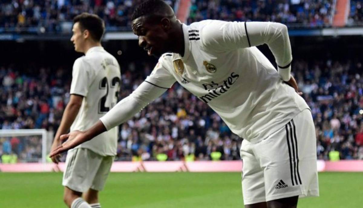 Vinicius se ganó el cariño del Bernabéu celebrando un gol que no fue suyo