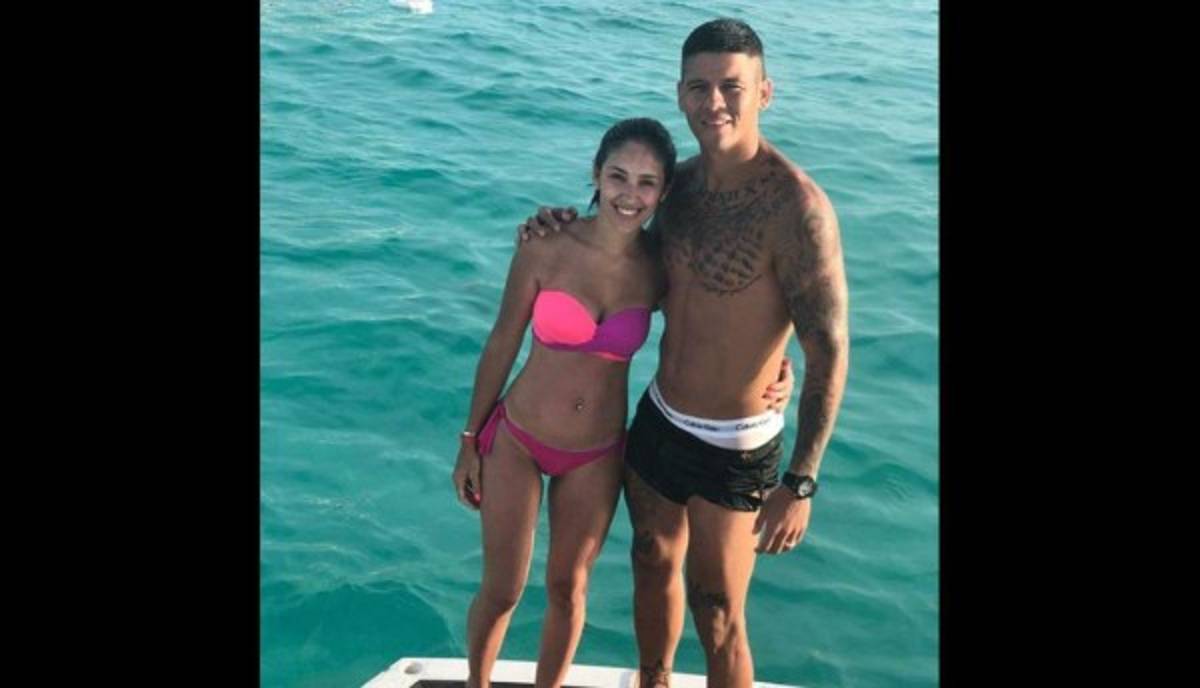 Nuevas fotos: Las vacaciones de lujo de los cracks del fútbol con sus mujeres