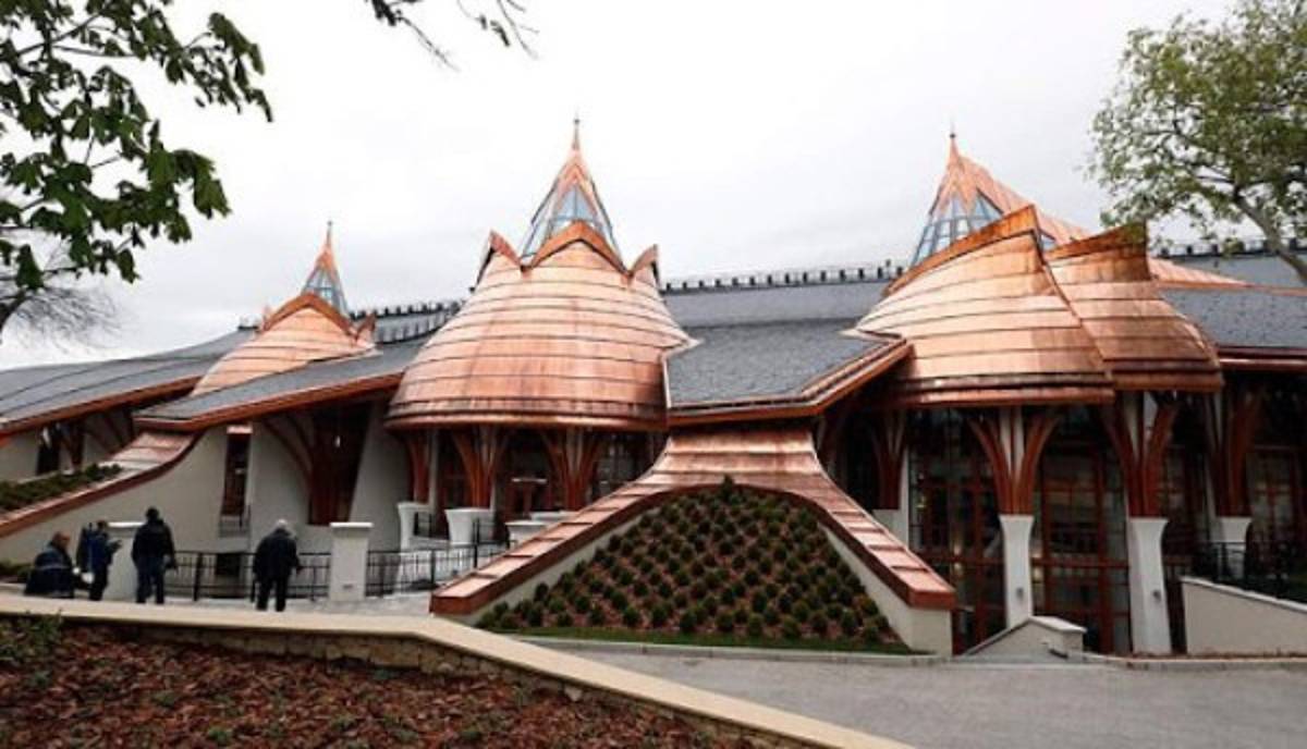 Los estadios por el mundo que se acercan al presupuesto para remodelar el Nacional