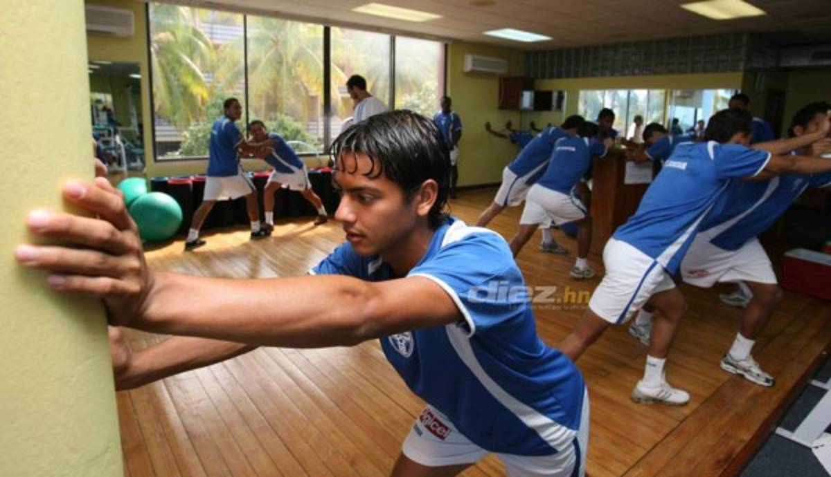 15 fotos de Ángel 'El Sacerdote' Castro en su etapa de futbolista
