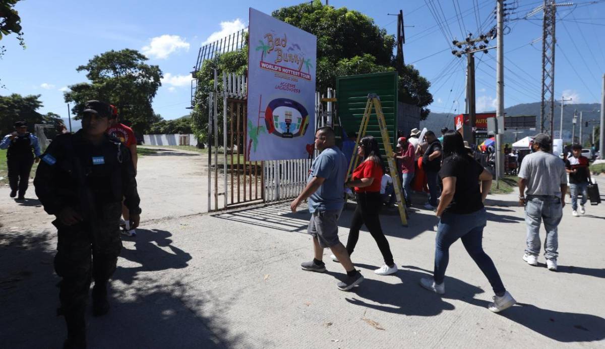 Bad Bunny ya hace del Olímpico de San Pedro Sula una fiesta que se estima sobrepase cualquier partido de eliminatoria mundialista